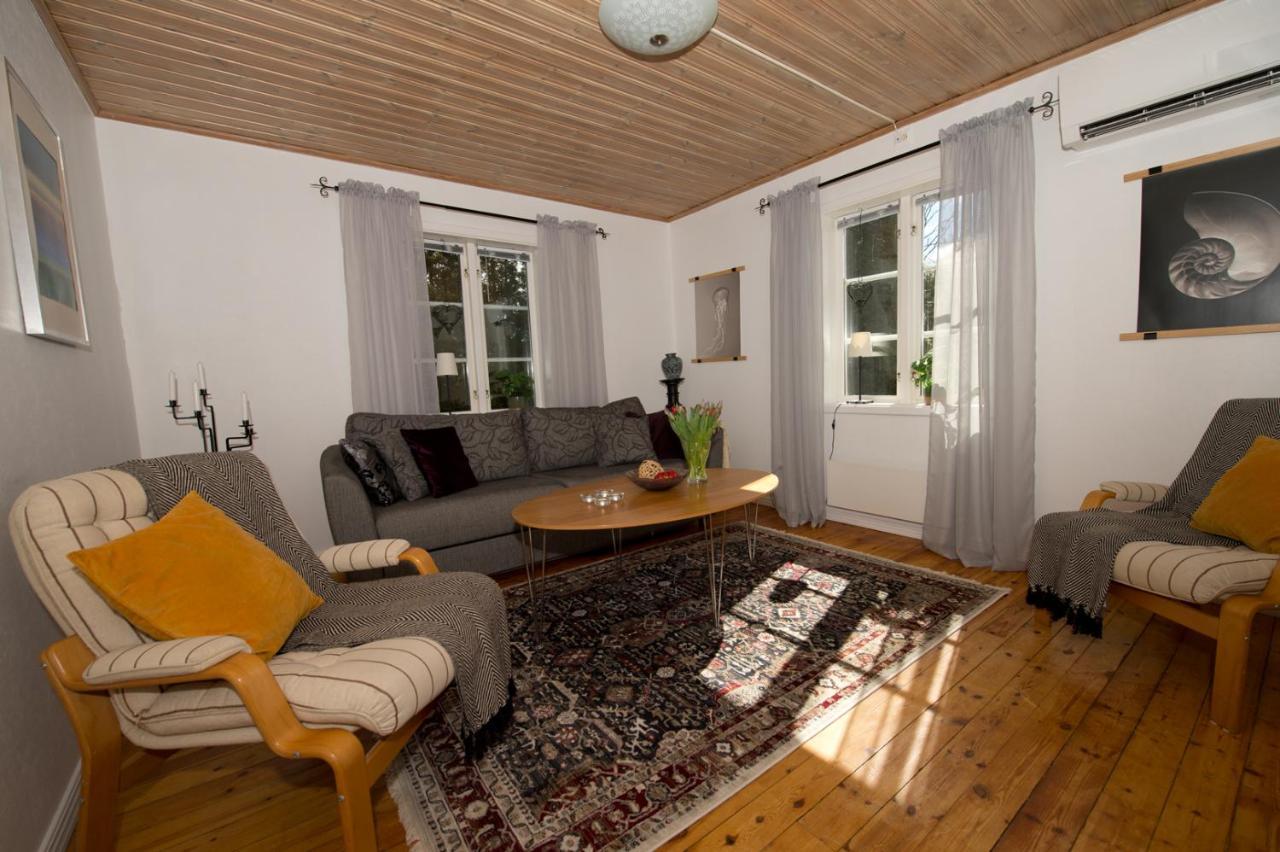 Naturskoent Boende Naera Skoevde Bagian luar foto