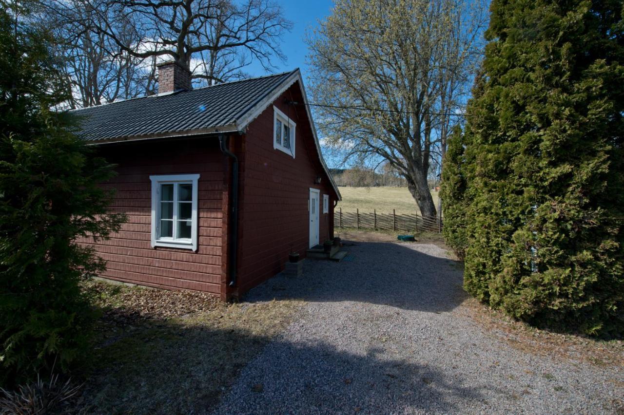 Naturskoent Boende Naera Skoevde Bagian luar foto