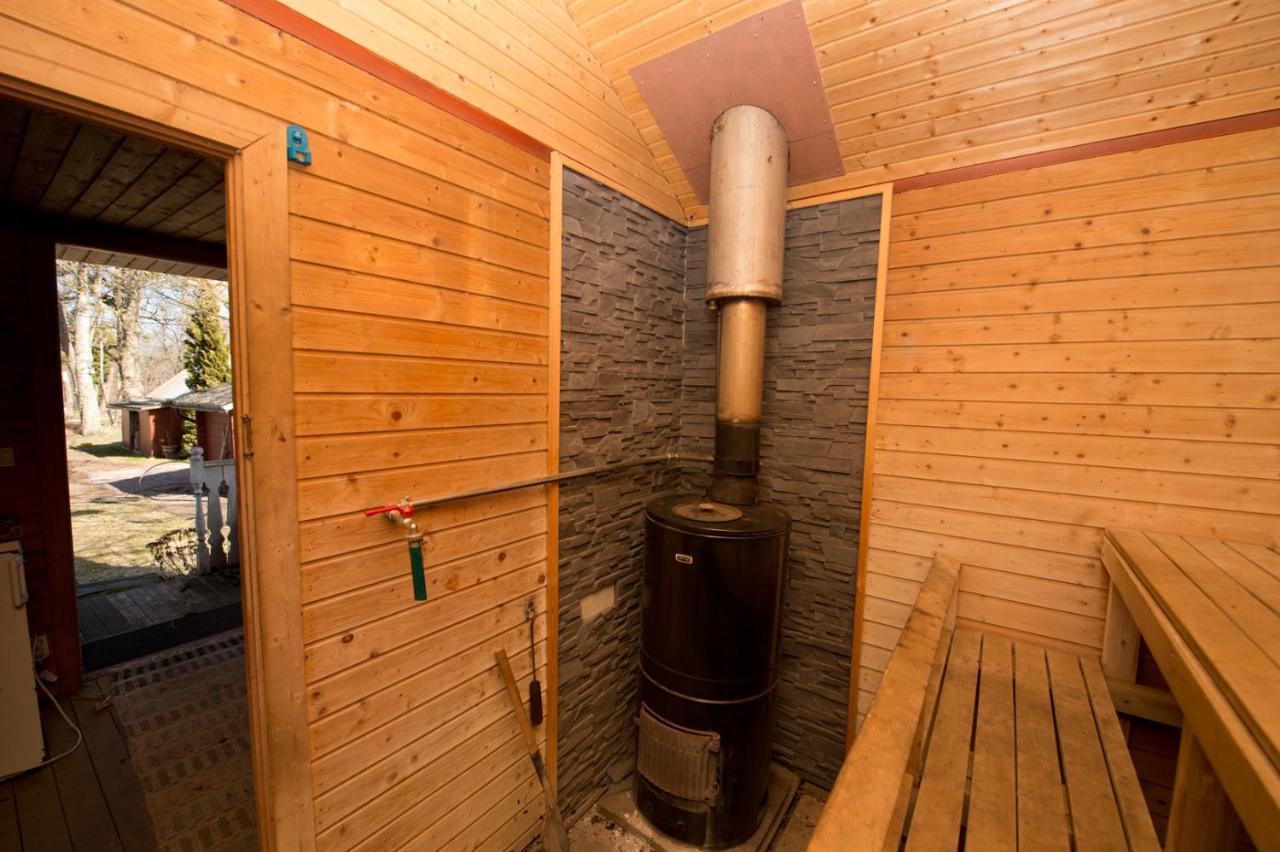 Naturskoent Boende Naera Skoevde Bagian luar foto